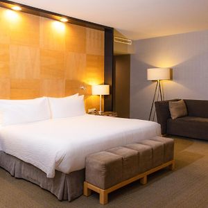 Courtyard By Marriott Mexico City Revolucion